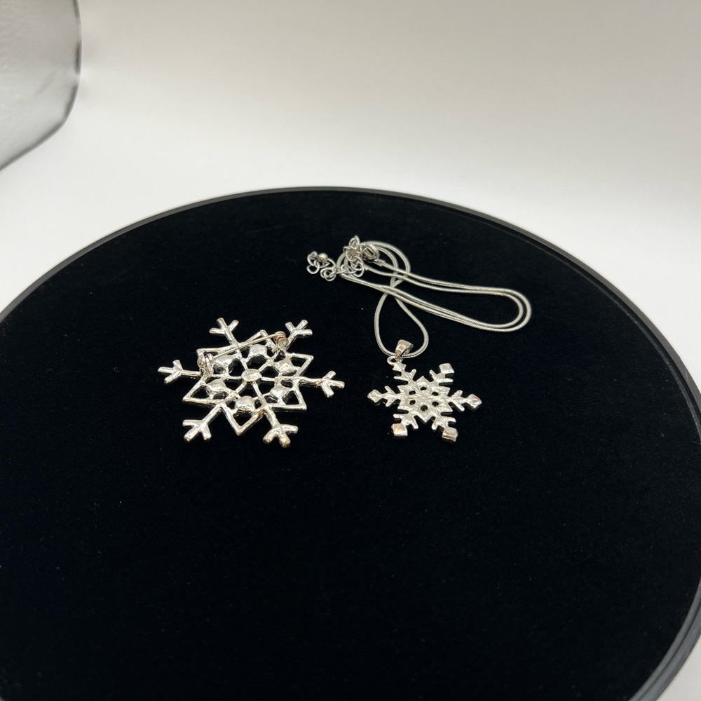 Snowflake Rhinestone Necklace and Brooch - Picture 6 of 8